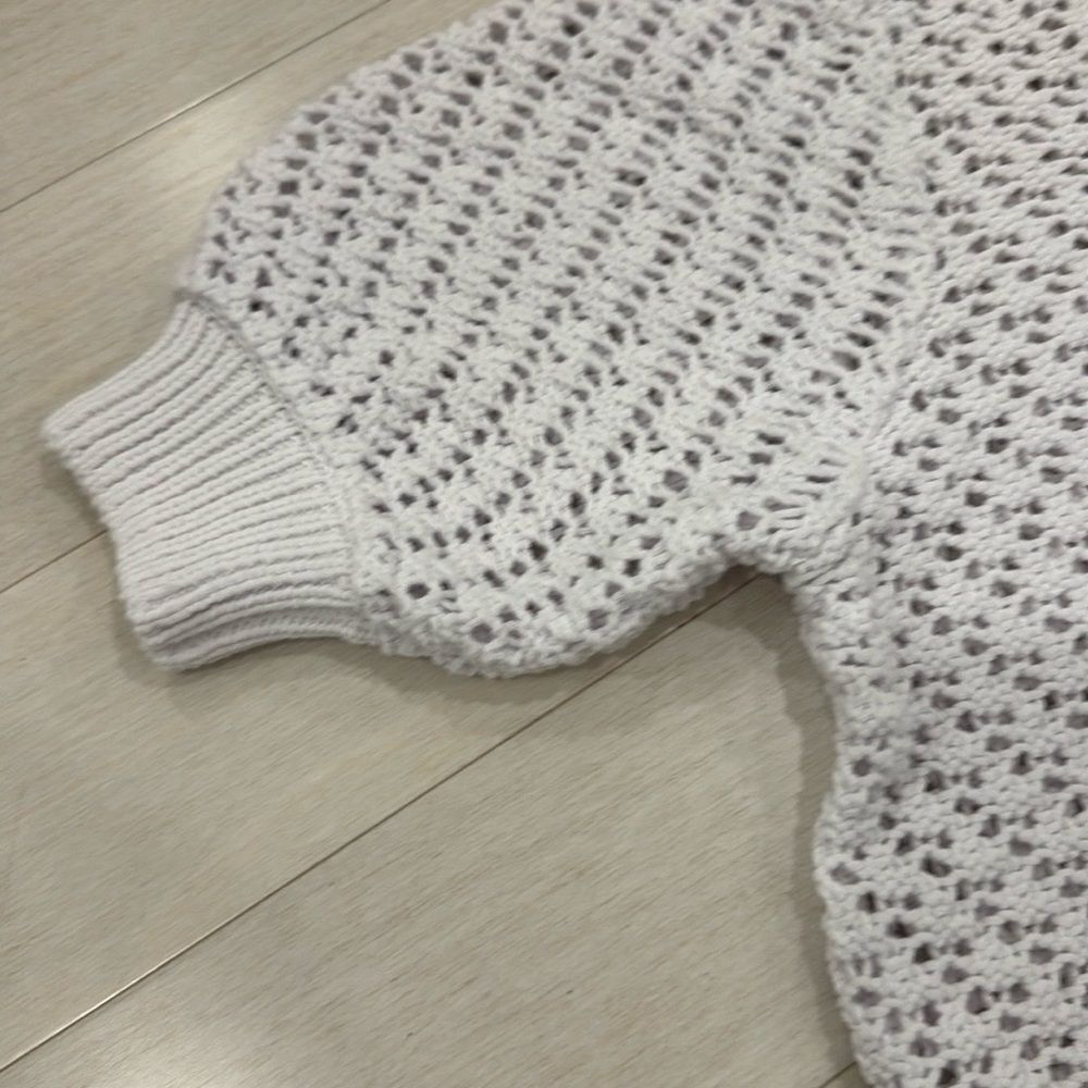 Design History White Button-Up Women's Cardigan - Picture 10 of 12